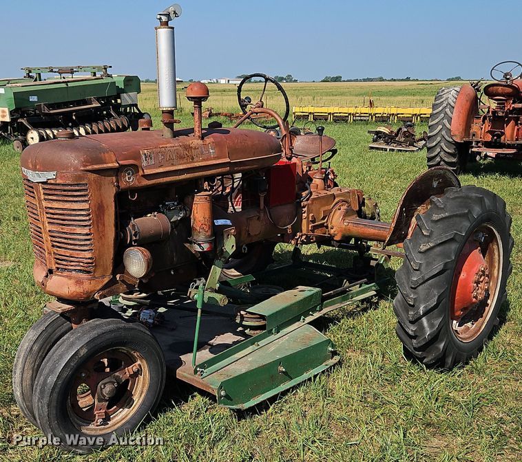 image for item LL9250 1941 Farmall B  tractor