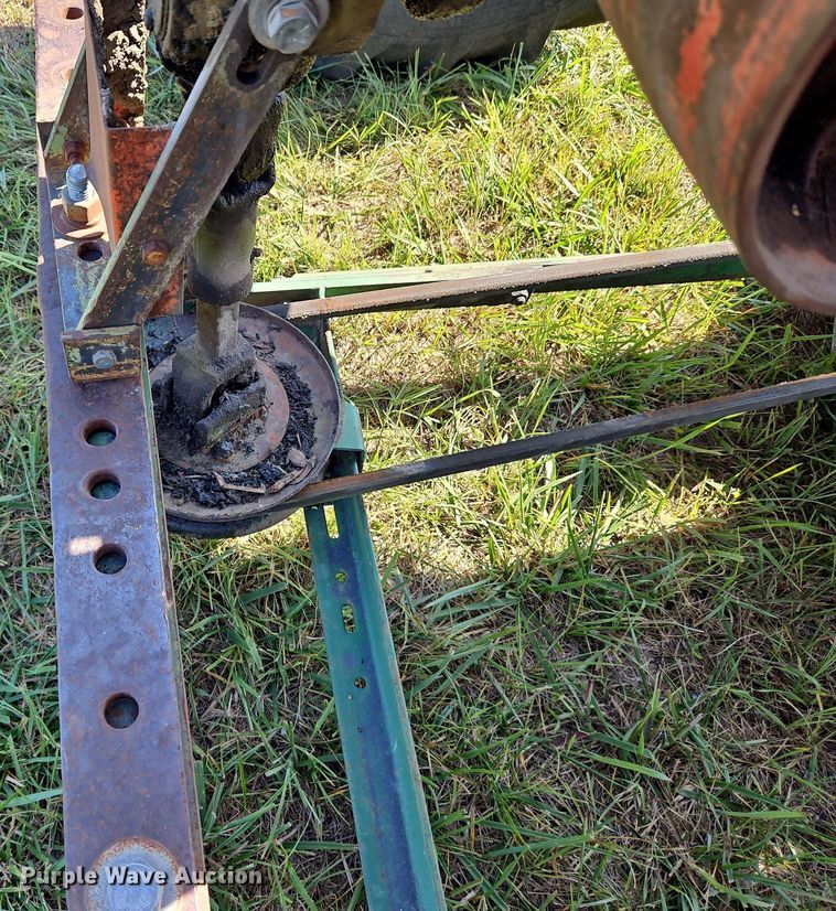 image for item LL9250 1941 Farmall B  tractor