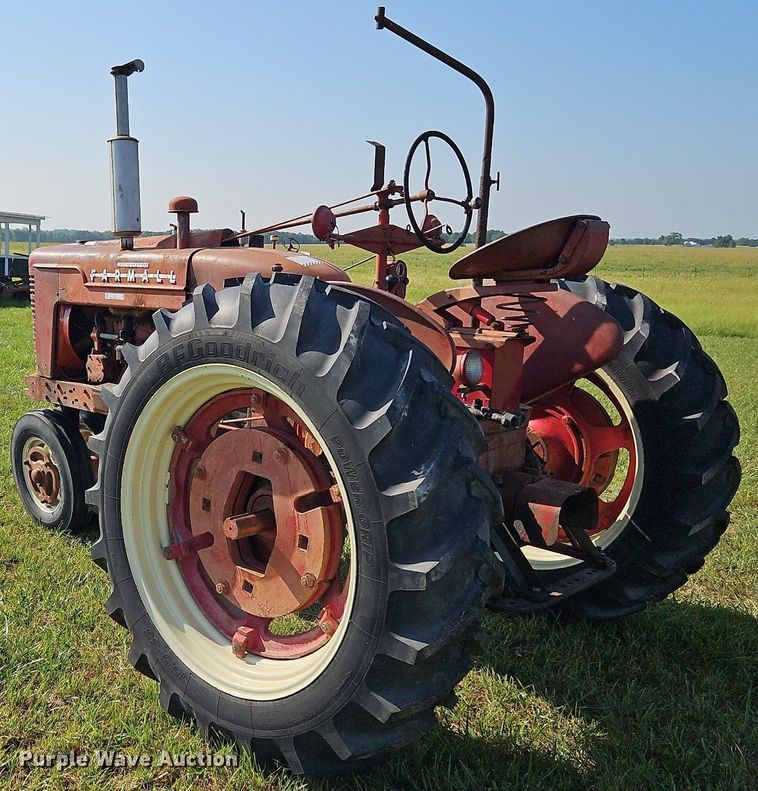 image for item LL9251 Farmall Super M-TA  tractor