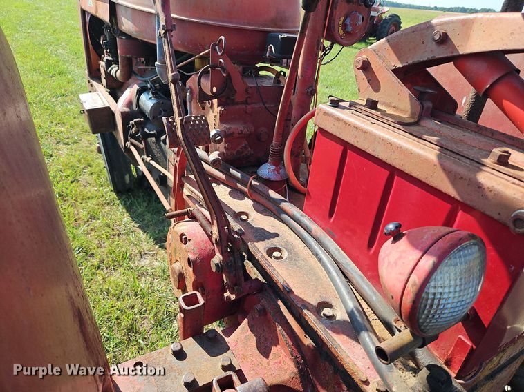 image for item LL9251 Farmall Super M-TA  tractor