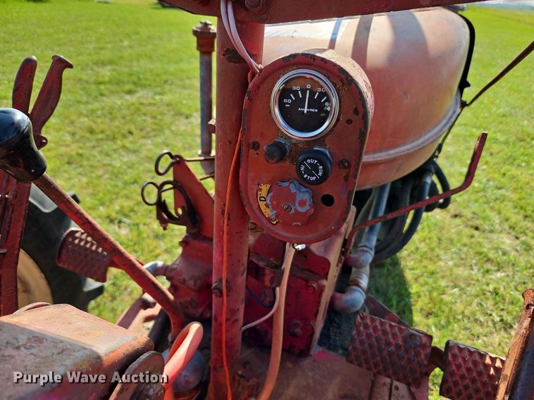 image for item LL9251 Farmall Super M-TA  tractor