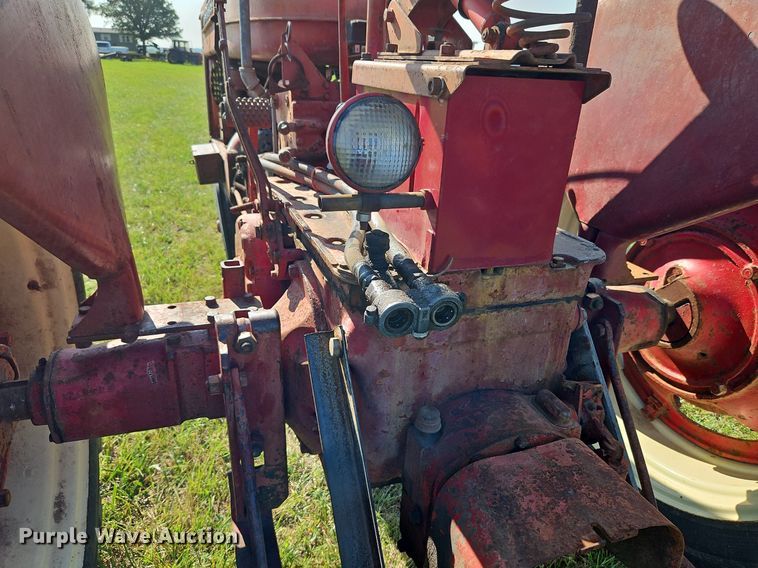 image for item LL9251 Farmall Super M-TA  tractor
