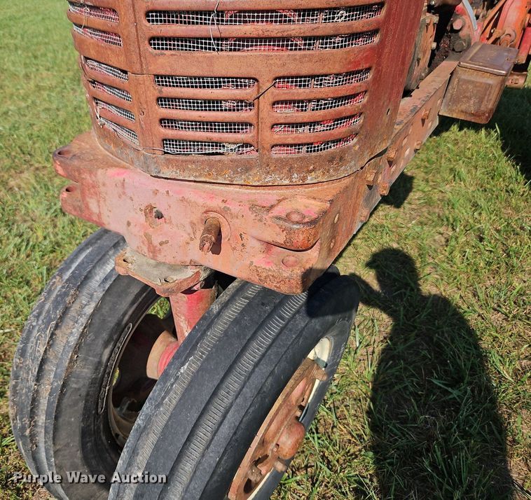 image for item LL9251 Farmall Super M-TA  tractor