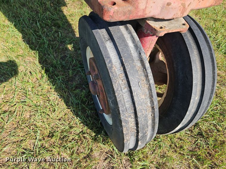 image for item LL9251 Farmall Super M-TA  tractor