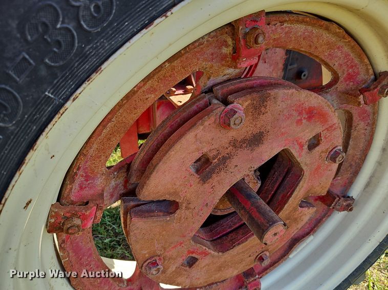 image for item LL9251 Farmall Super M-TA  tractor