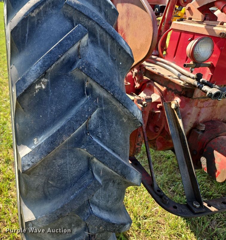 image for item LL9251 Farmall Super M-TA  tractor