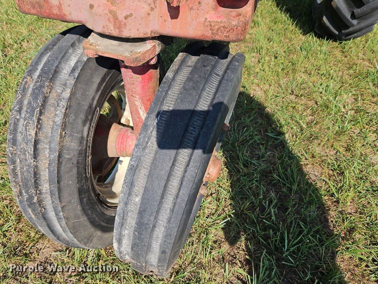 image for item LL9251 Farmall Super M-TA  tractor