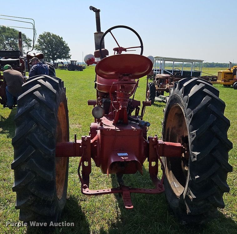 image for item LL9252 1953 Farmall Super M  tractor