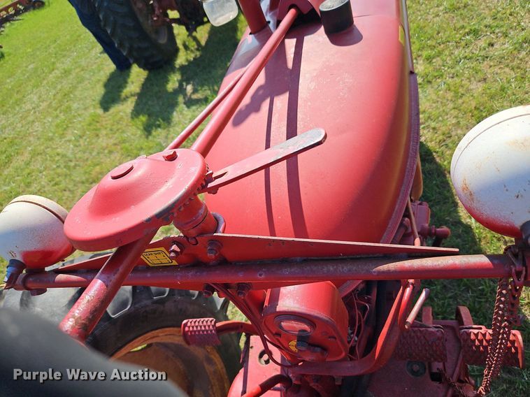 image for item LL9252 1953 Farmall Super M  tractor