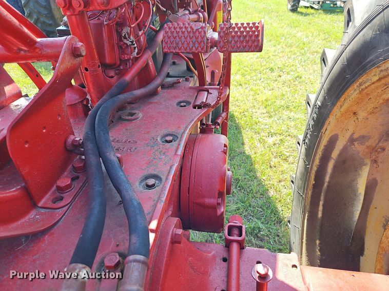 image for item LL9252 1953 Farmall Super M  tractor