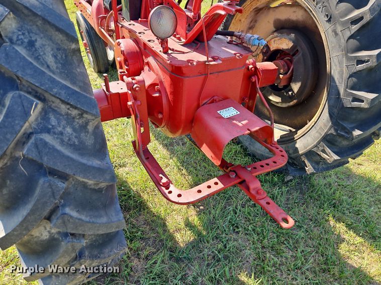 image for item LL9252 1953 Farmall Super M  tractor