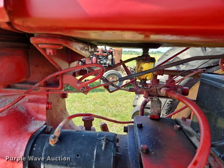 image for item LL9252 1953 Farmall Super M  tractor