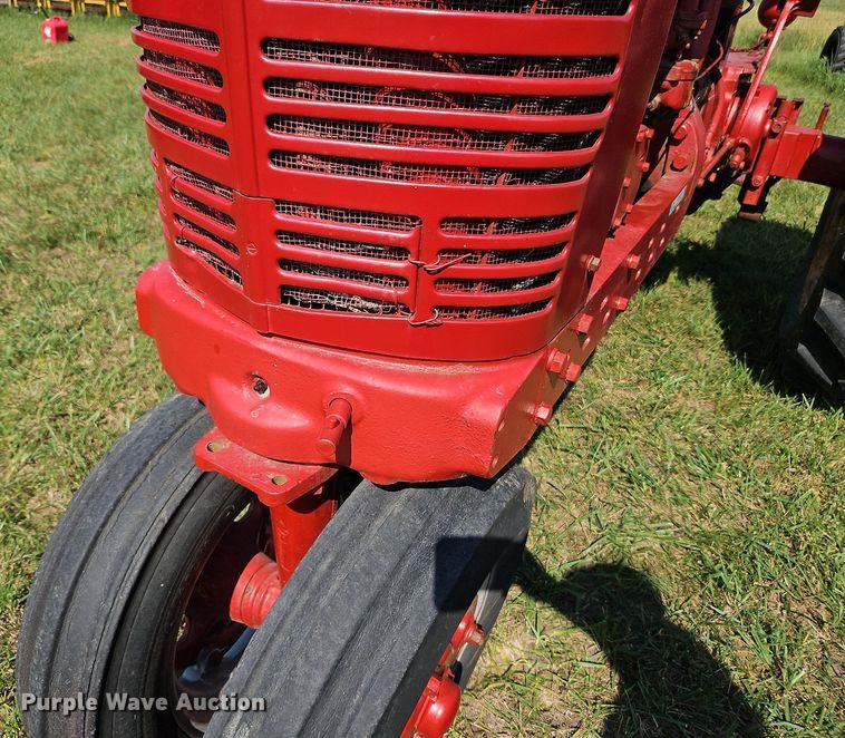 image for item LL9252 1953 Farmall Super M  tractor
