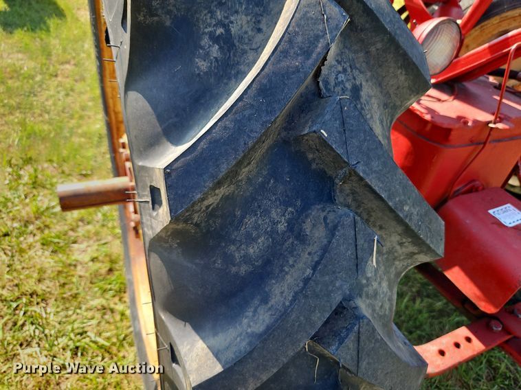 image for item LL9252 1953 Farmall Super M  tractor