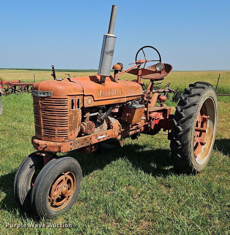 image for item LL9254 1940 Farmall H  tractor