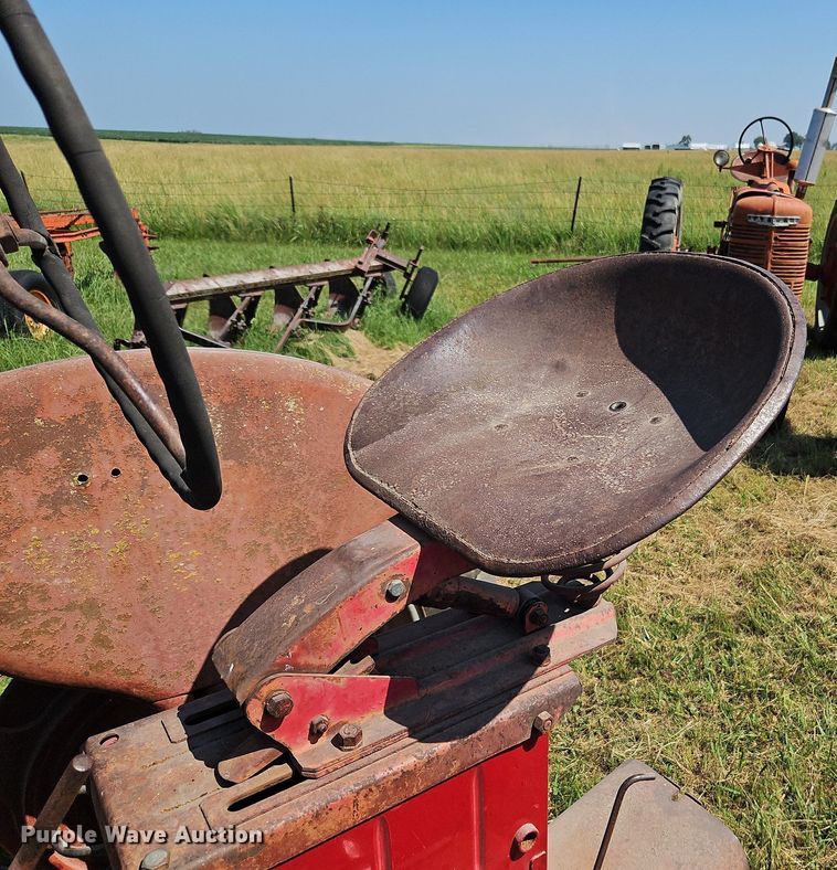 image for item LL9255 1953 Farmall Super H  tractor