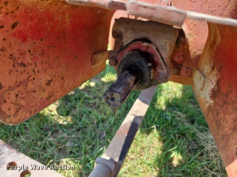 image for item LL9255 1953 Farmall Super H  tractor