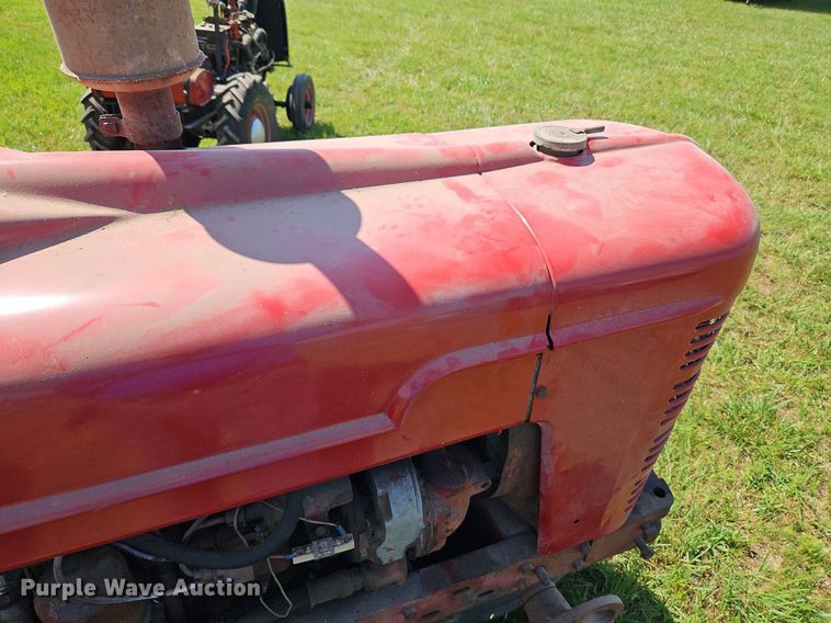 image for item LL9255 1953 Farmall Super H  tractor