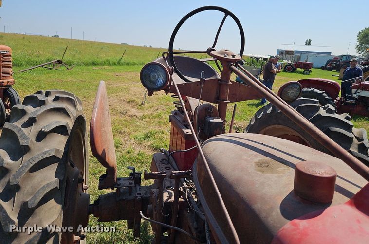 image for item LL9255 1953 Farmall Super H  tractor