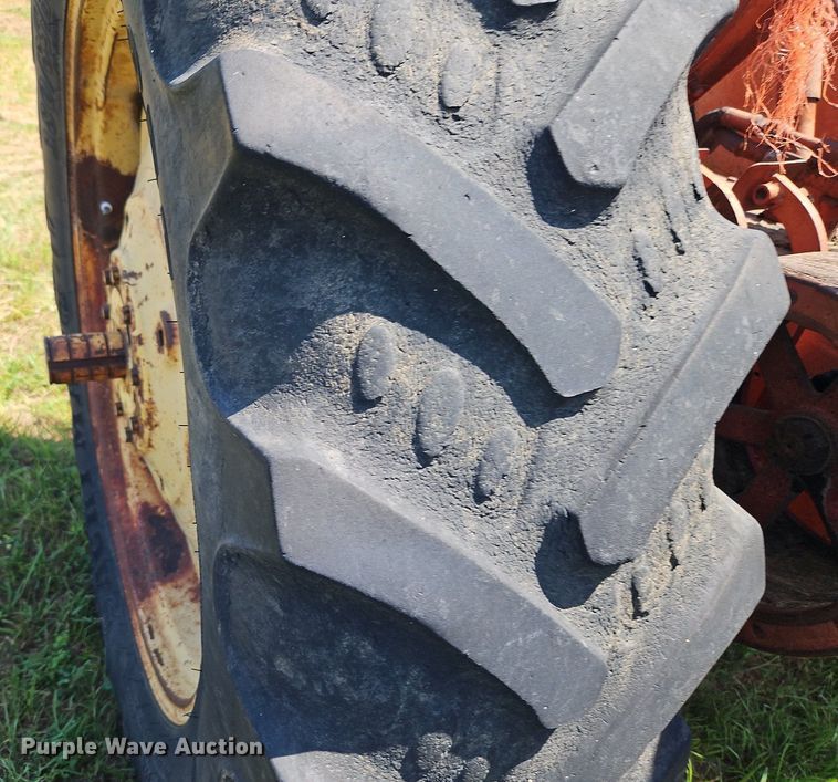 image for item LL9257 Massey-Harris 44  tractor