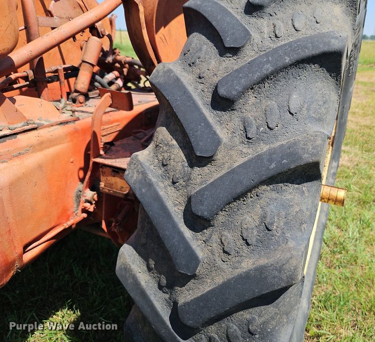 image for item LL9257 Massey-Harris 44  tractor
