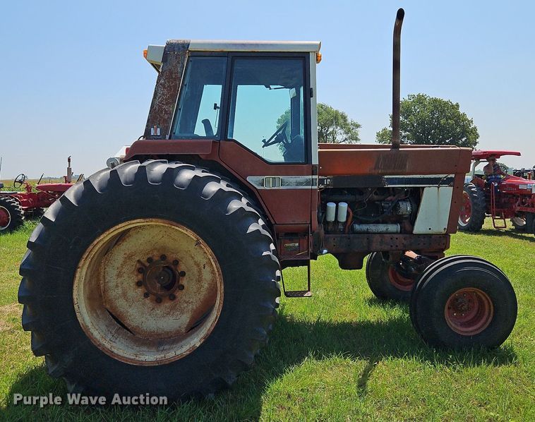 image for item LL9258 1978 International 1586  tractor