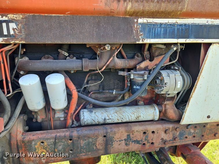 image for item LL9258 1978 International 1586  tractor