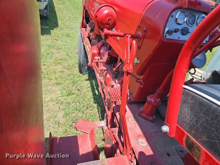 image for item LL9259 1955 McCormick Farmall 300  tractor