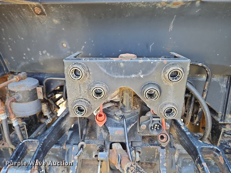 image for item LL9260 1990 Case IH 685  tractor