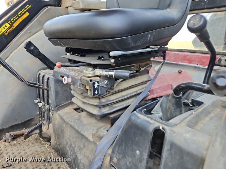 image for item LL9260 1990 Case IH 685  tractor