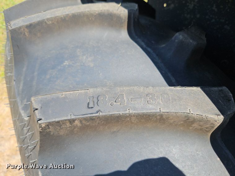 image for item LL9260 1990 Case IH 685  tractor