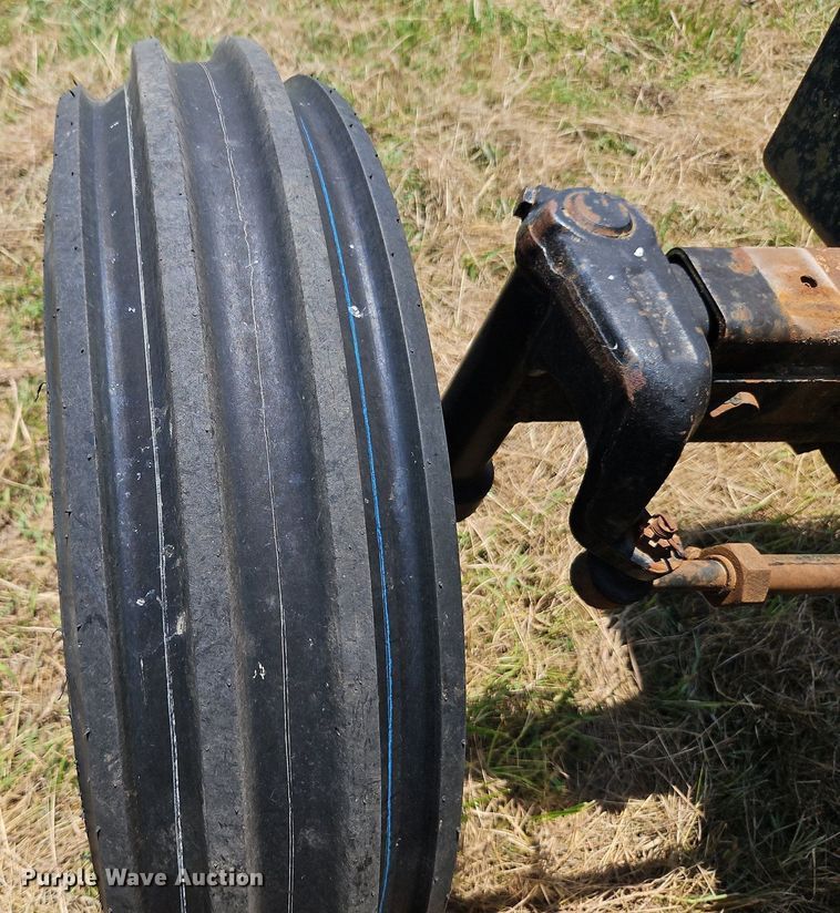 image for item LL9260 1990 Case IH 685  tractor