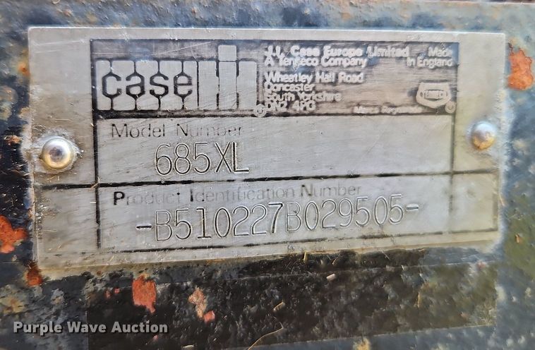 image for item LL9260 1990 Case IH 685  tractor