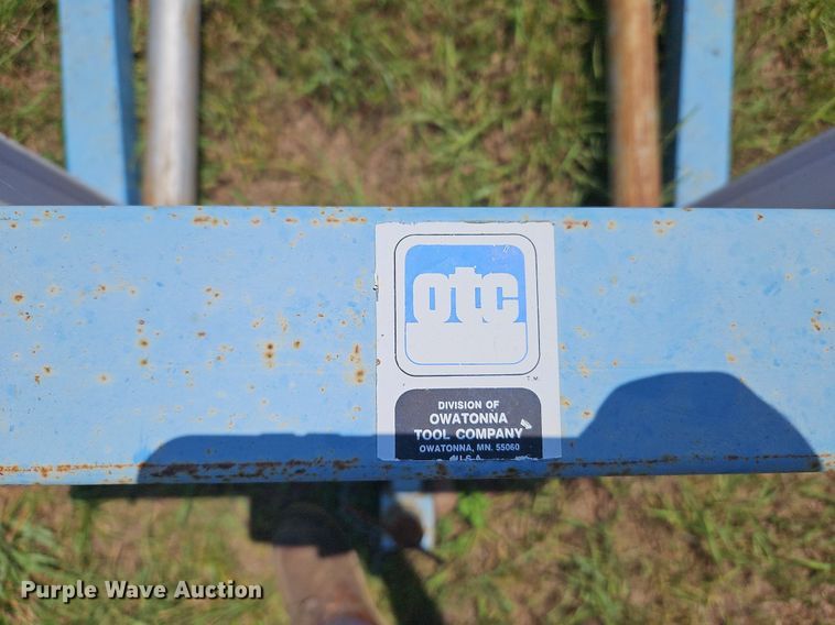 image for item LL9261 Owatonna Tool Co. 1770-A  dual tire lift