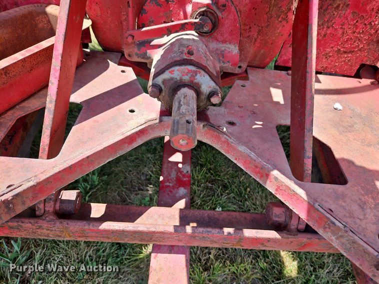 image for item LL9268 McCormick WD-9  tractor