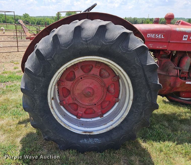 image for item LL9268 McCormick WD-9  tractor