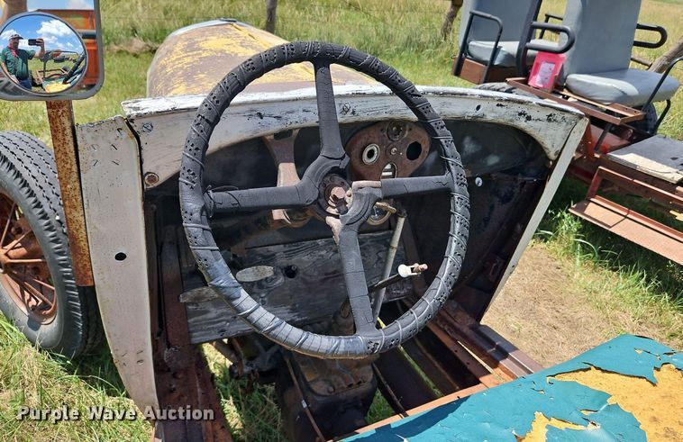 image for item LL9271 Shop built  tractor