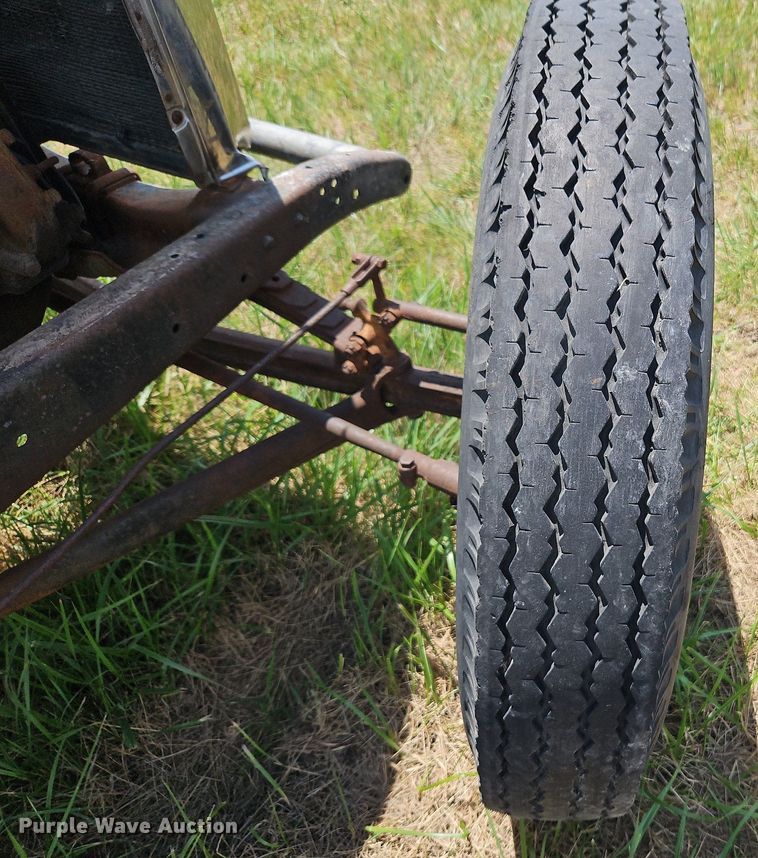 image for item LL9271 Shop built  tractor