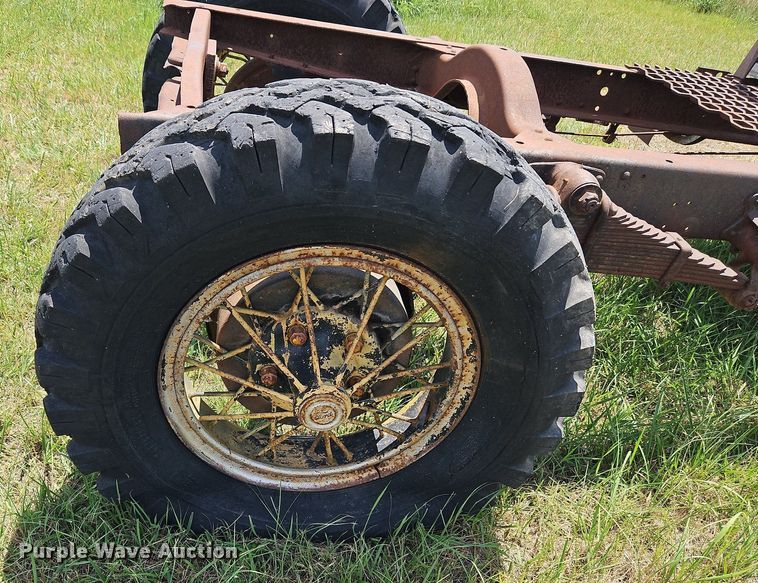 image for item LL9271 Shop built  tractor