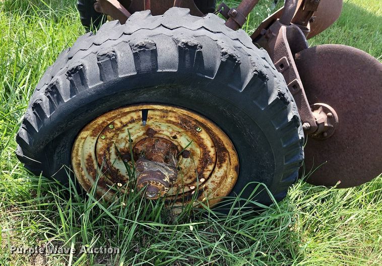 image for item LL9272 Two bottom plow