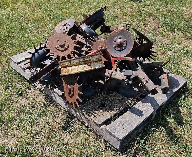 image for item LL9273 Case  planter parts