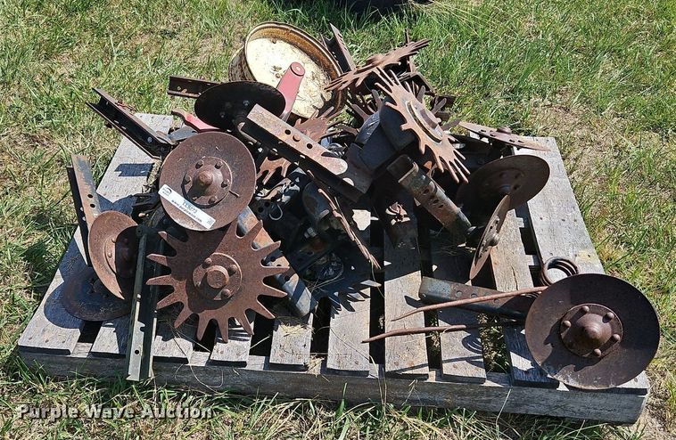 image for item LL9273 Case  planter parts