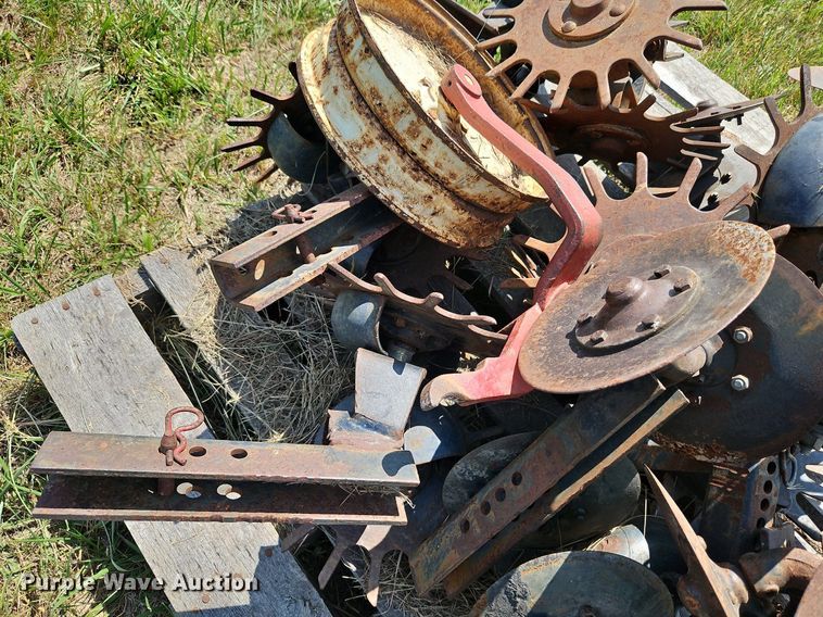 image for item LL9273 Case  planter parts