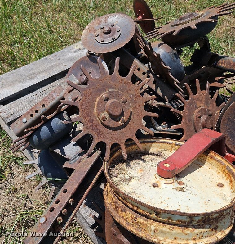 image for item LL9273 Case  planter parts