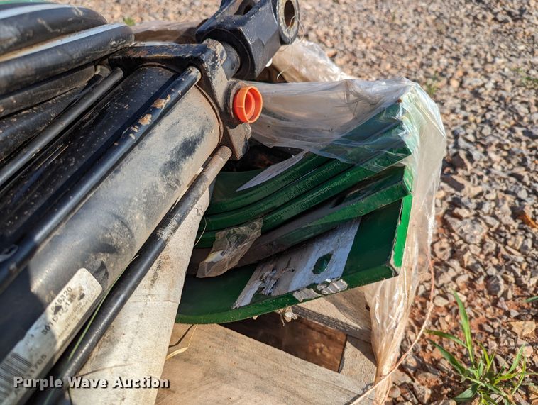 image for item LM9832 John Deere  rotary mower parts