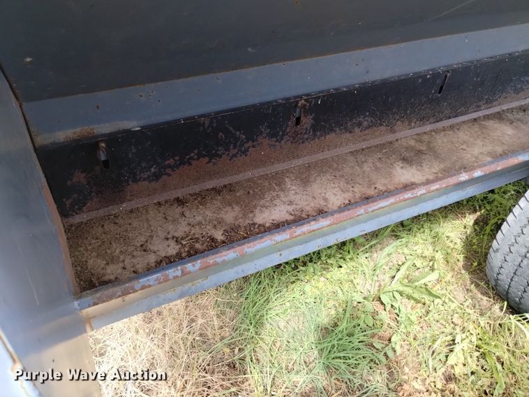 image for item LP9639 L-H  creep feeder