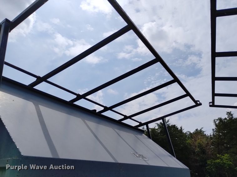 image for item LP9640 L-H  creep feeder