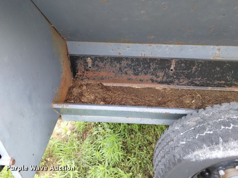 image for item LP9640 L-H  creep feeder