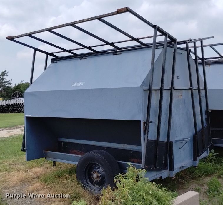 image for item LP9641 L-H  creep feeder