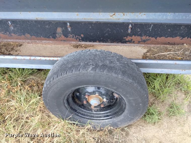 image for item LP9641 L-H  creep feeder